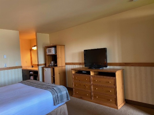 Cousin's Country Inn image 18