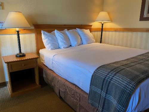 Cousin's Country Inn image 2