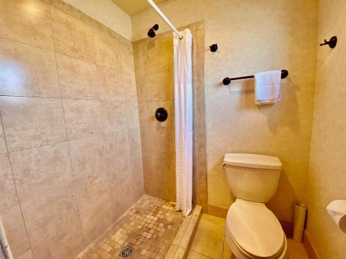 Cousin's Country Inn image 20