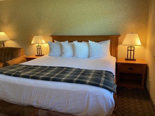 Cousin's Country Inn image 24