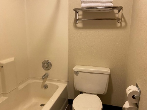 Cousin's Country Inn image 25